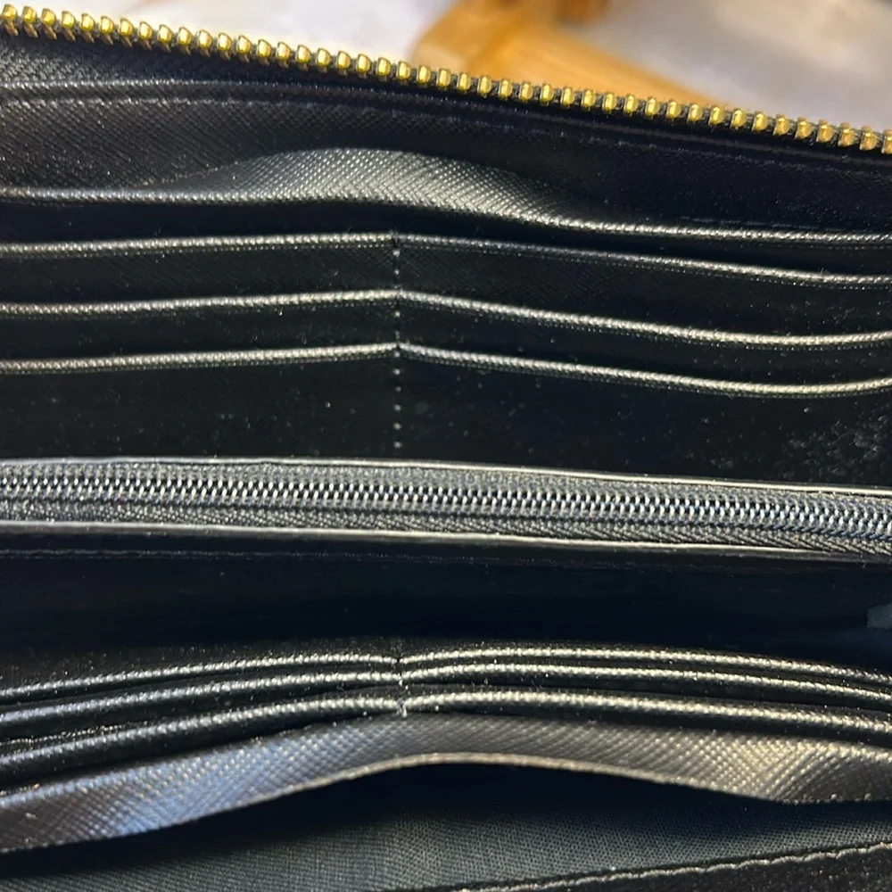 Fossil hardly used leather large wallet